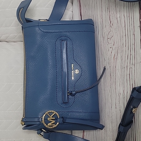 MICHAEL KORS Carine Leather Crossbody Bag in Chambray Blue - Picture 1 of 12